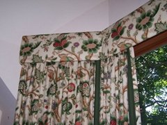 cornice with motorized drapes1 