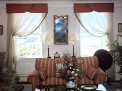 Custom design padded cornice