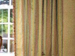 Side hangings attached valance
